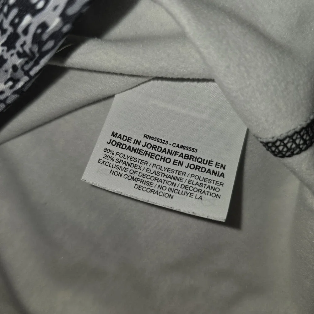 Nike Women's Medium Dri-fit Running Gray Black White Print Quarter-Zip‎ Pullover